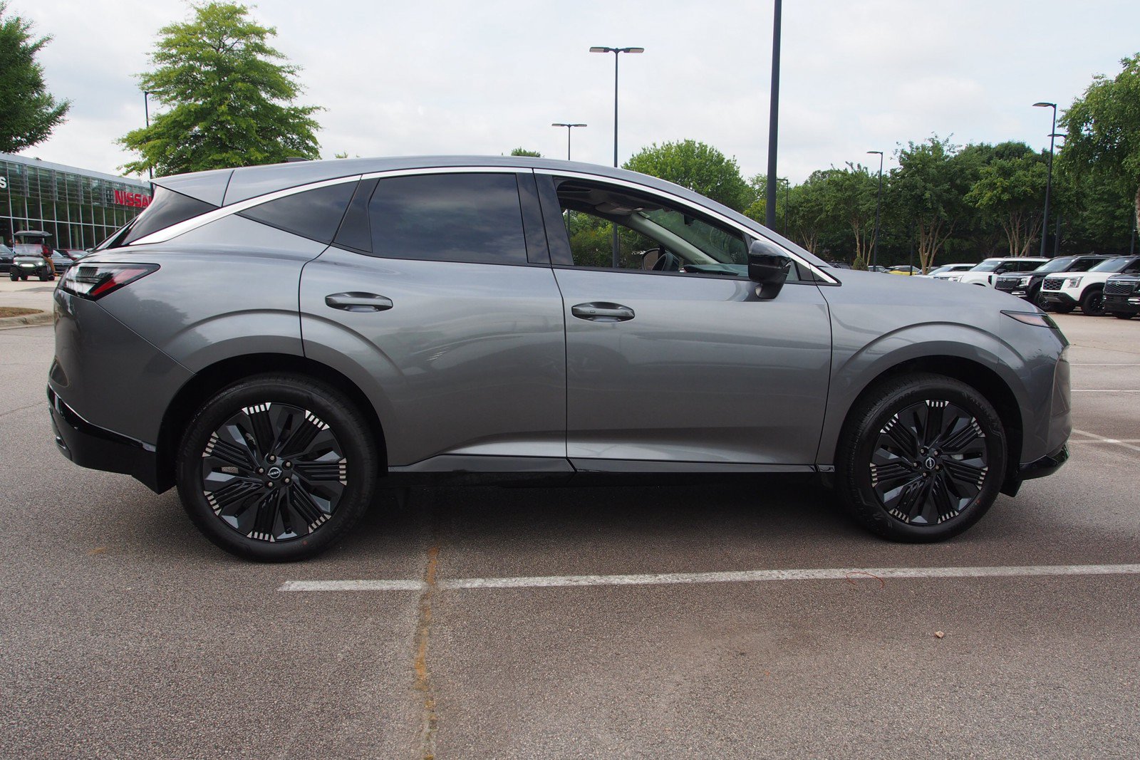 New 2026 Nissan Murano Platinum w/ Cargo Package AWD/4WD image 8