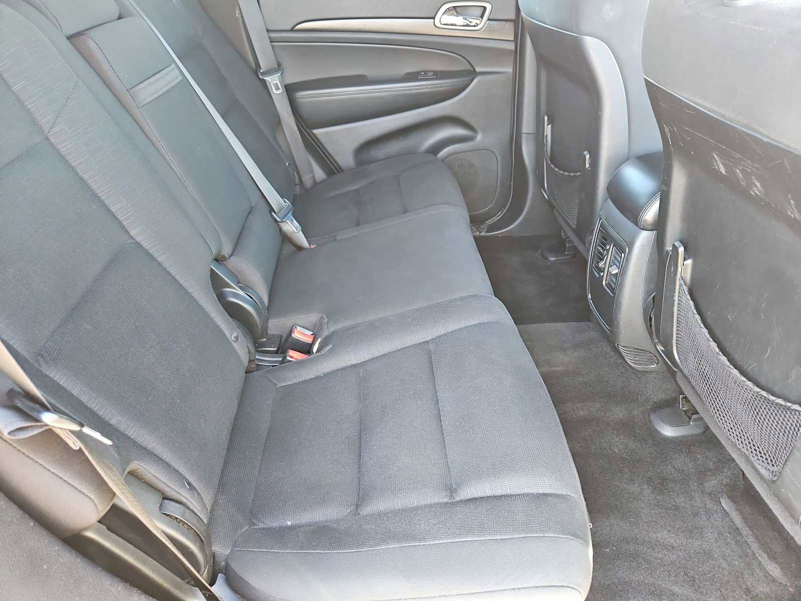 Used 2014 Jeep Grand Cherokee Laredo w/ 18" Wheel & 8.4" Radio Group image 21