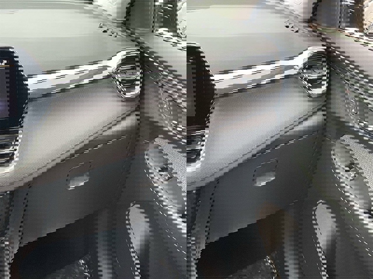 Used 2024 Chevrolet TrailBlazer LT w/ LT Cold Weather Package image 17