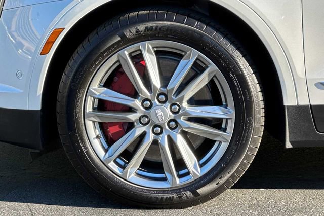 Certified 2025 Cadillac XT5 Sportv w/ Technology Package image 26