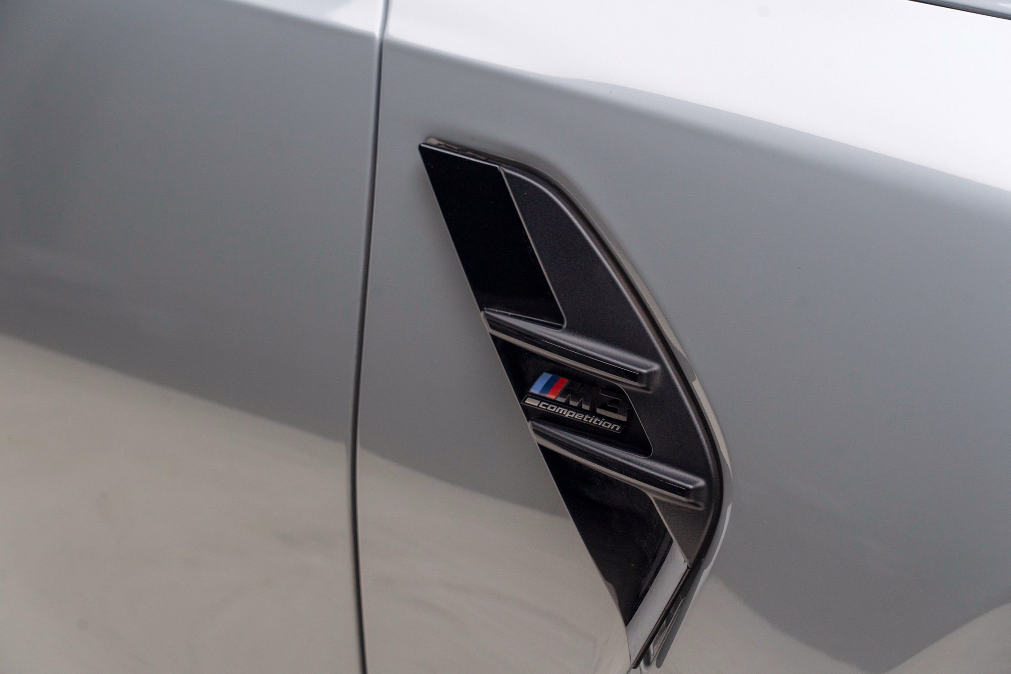 Used 2025 BMW M3 Competition w/ Executive Package RWD image 93