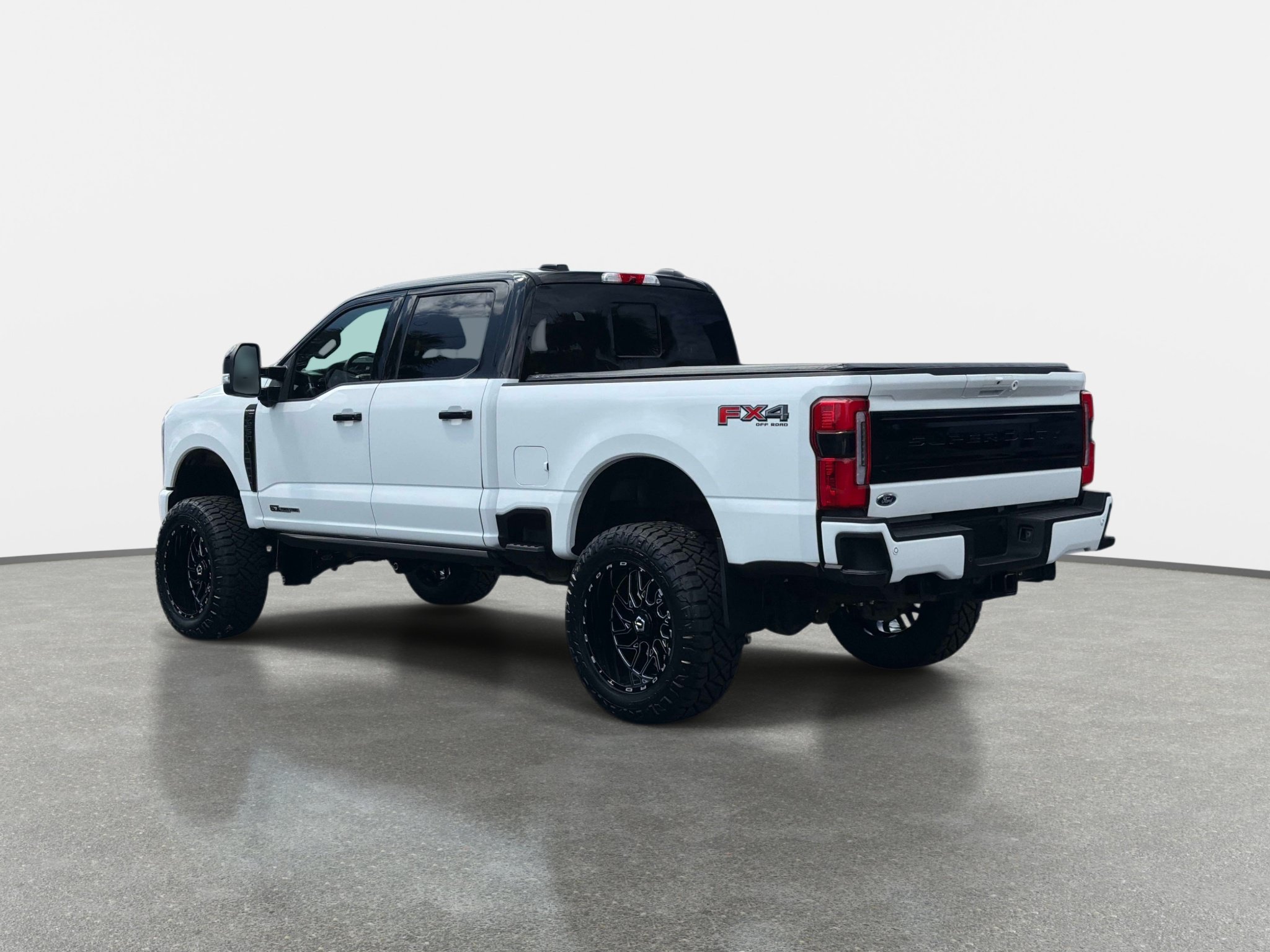 Used 2025 Ford F250 Platinum AWD/4WD image 9