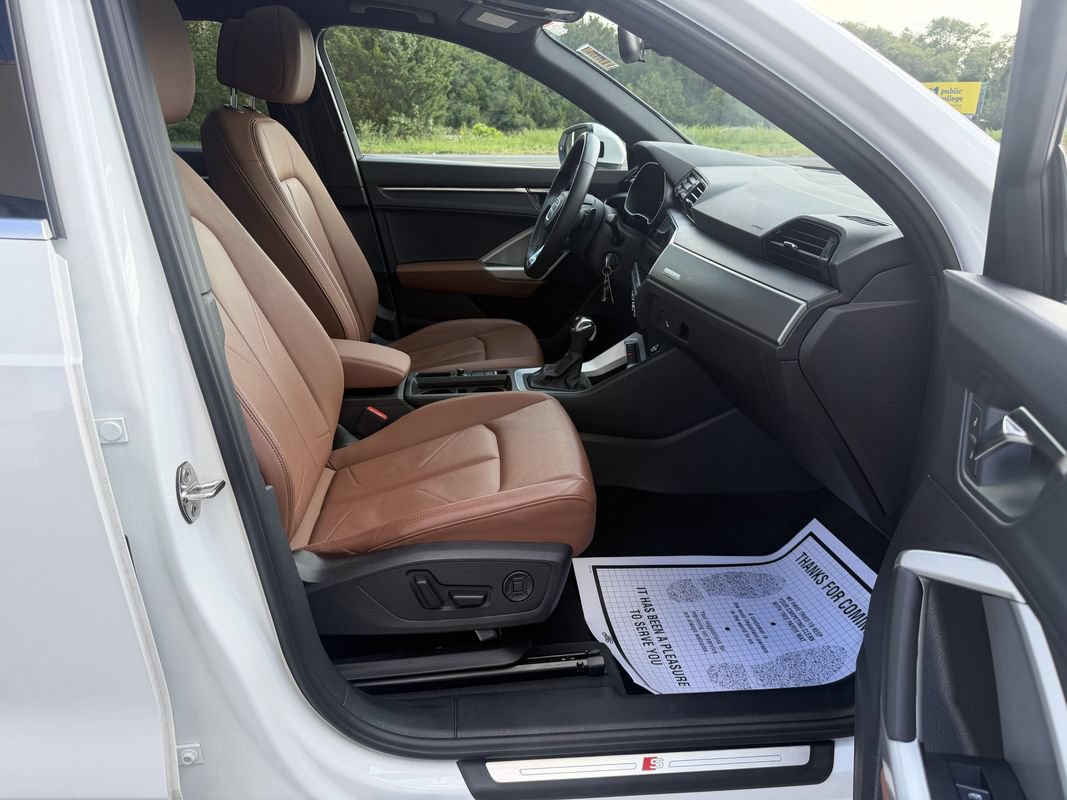 Used 2025 Audi Q3 2.0T Premium AWD/4WD image 30