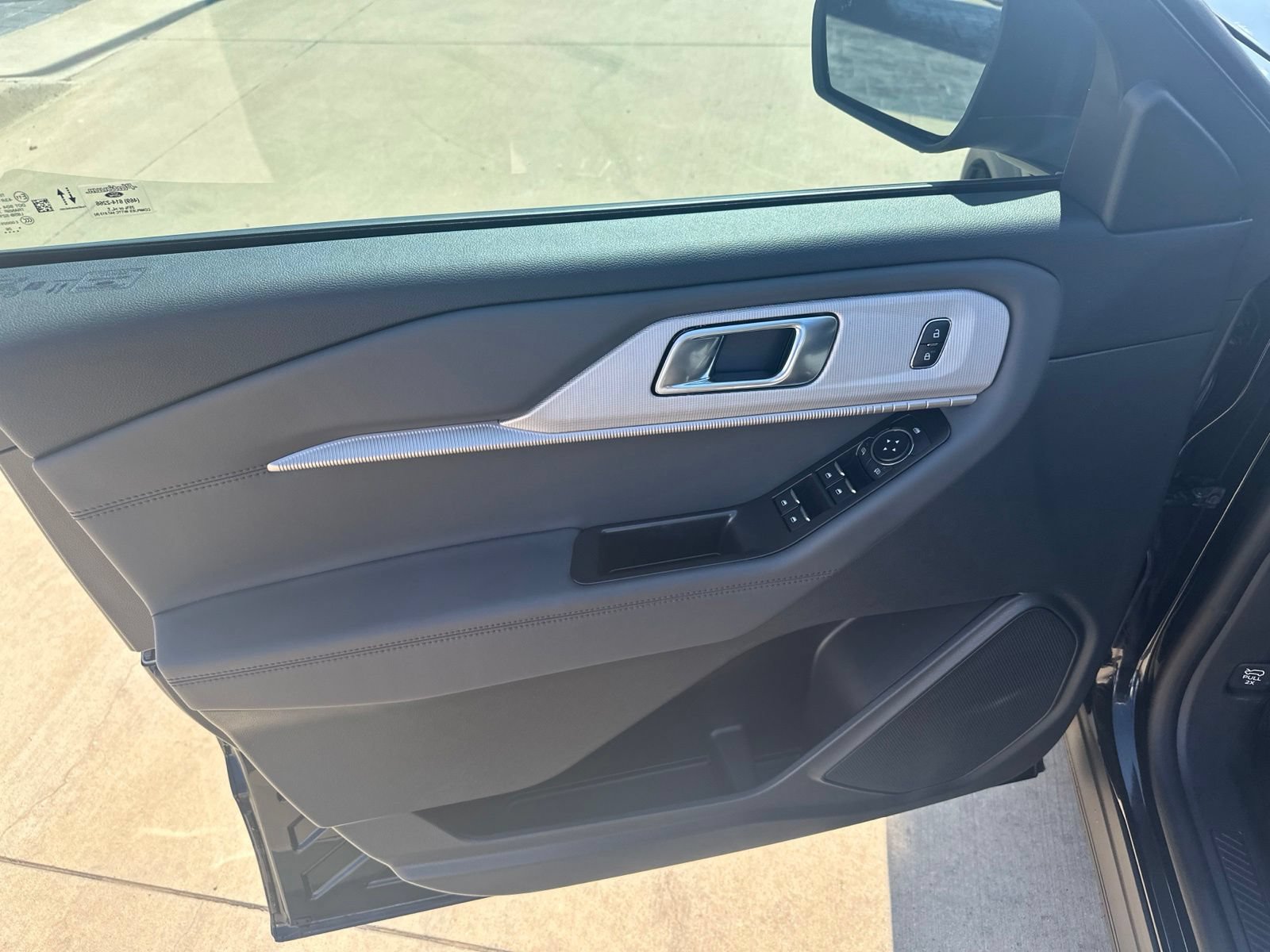 New 2026 Ford Explorer Active RWD image 19