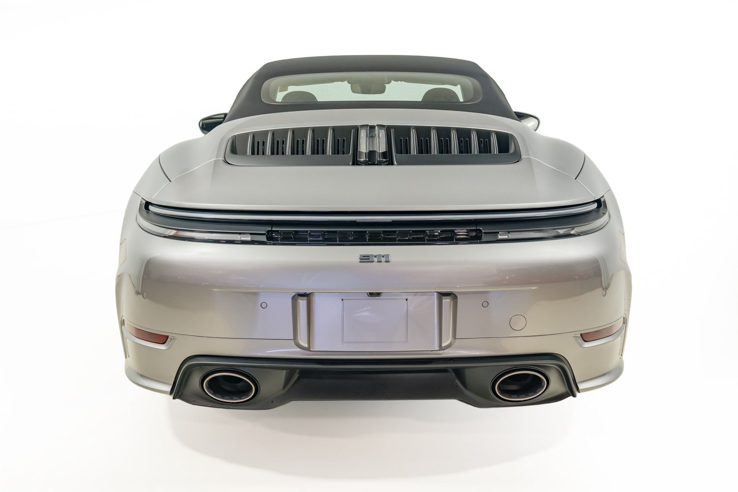 Used 2026 Porsche 911 Carrera T w/ Sportdesign Package RWD image 8