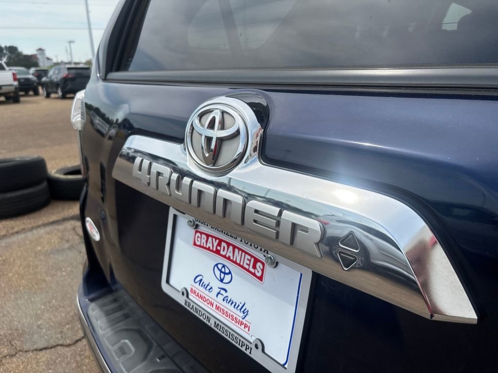Used 2020 Toyota 4Runner Limited image 33