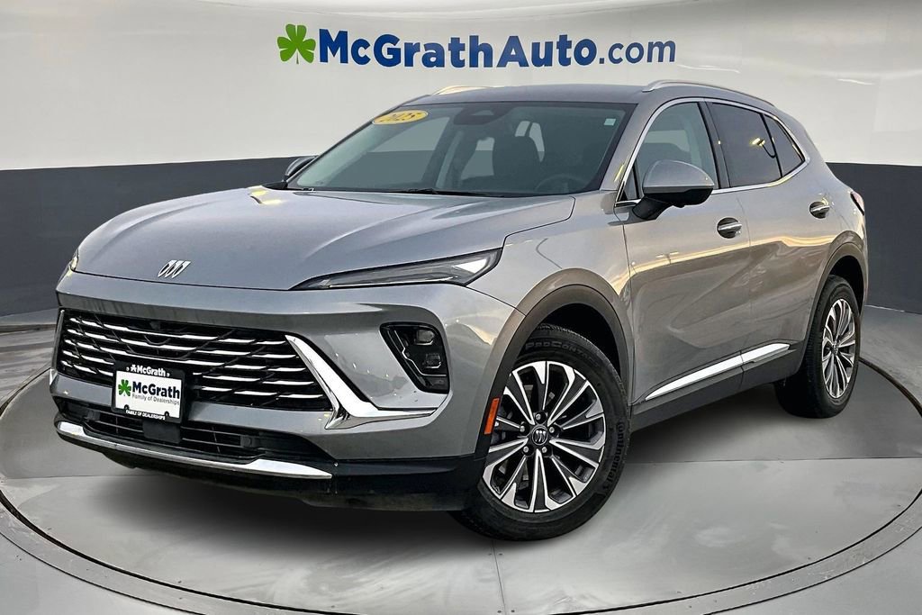 Certified 2025 Buick Envision Preferred image 3