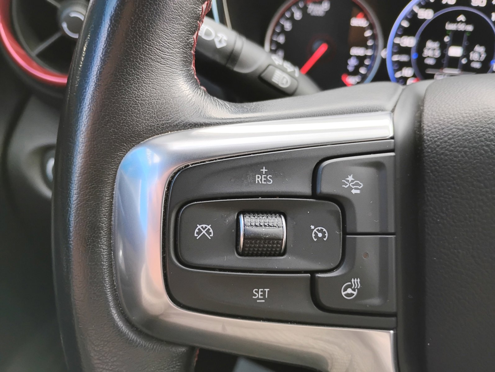 Used 2021 Chevrolet Blazer RS w/ LPO, Cargo Package image 7