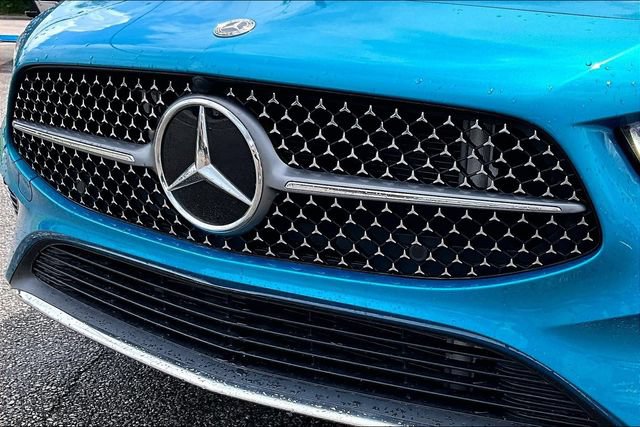 Used 2025 Mercedes-Benz CLA 250 image 34