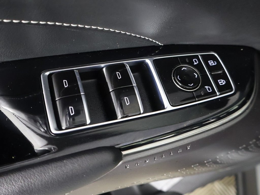 Used 2024 Cadillac Lyriq Tech RWD image 37