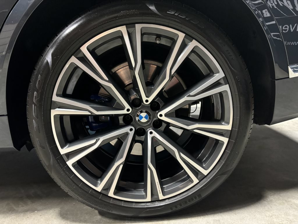 Used 2021 BMW X7 xDrive40i w/ Premium Package AWD/4WD image 40
