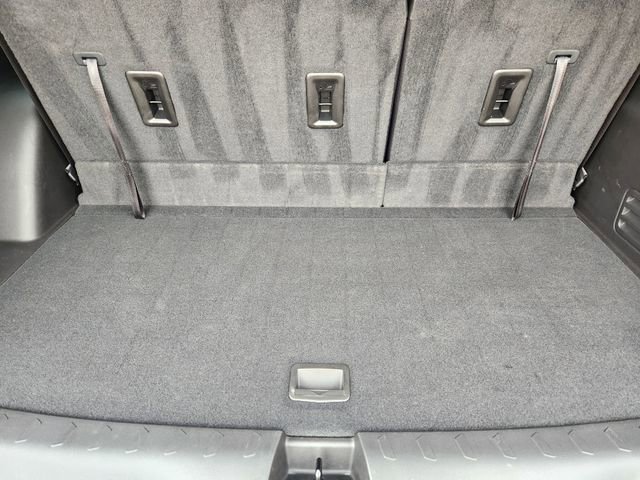 Used 2023 Chevrolet Traverse LT w/ LT Premium Package FWD image 35
