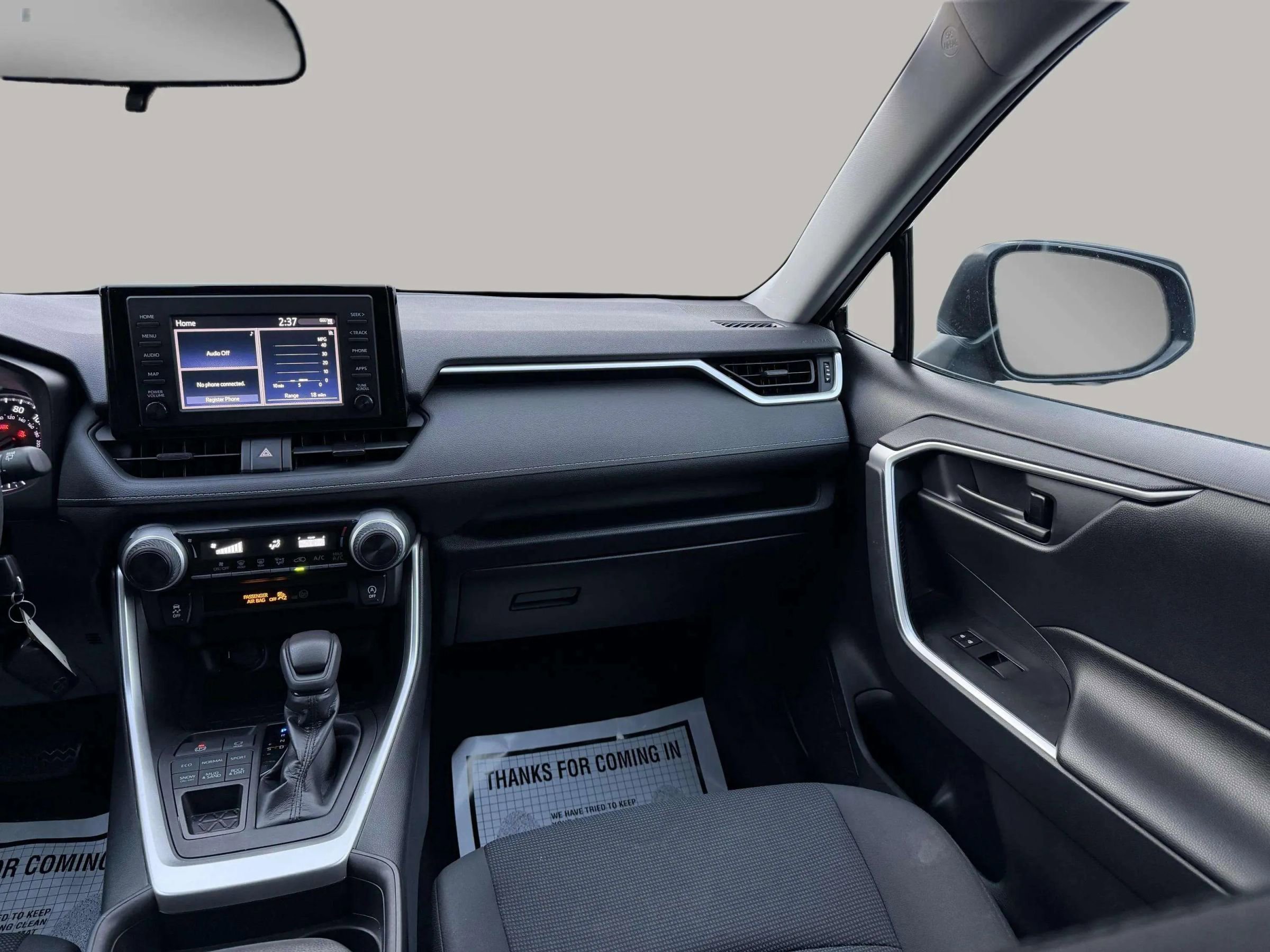 Used 2019 Toyota RAV4 LE image 23