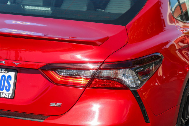 Used 2024 Toyota Camry SE w/ Convenience Package FWD image 9