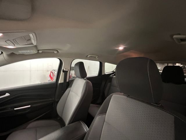 Used 2018 Ford Escape SE w/ SE Sync 3 Package AWD/4WD image 25