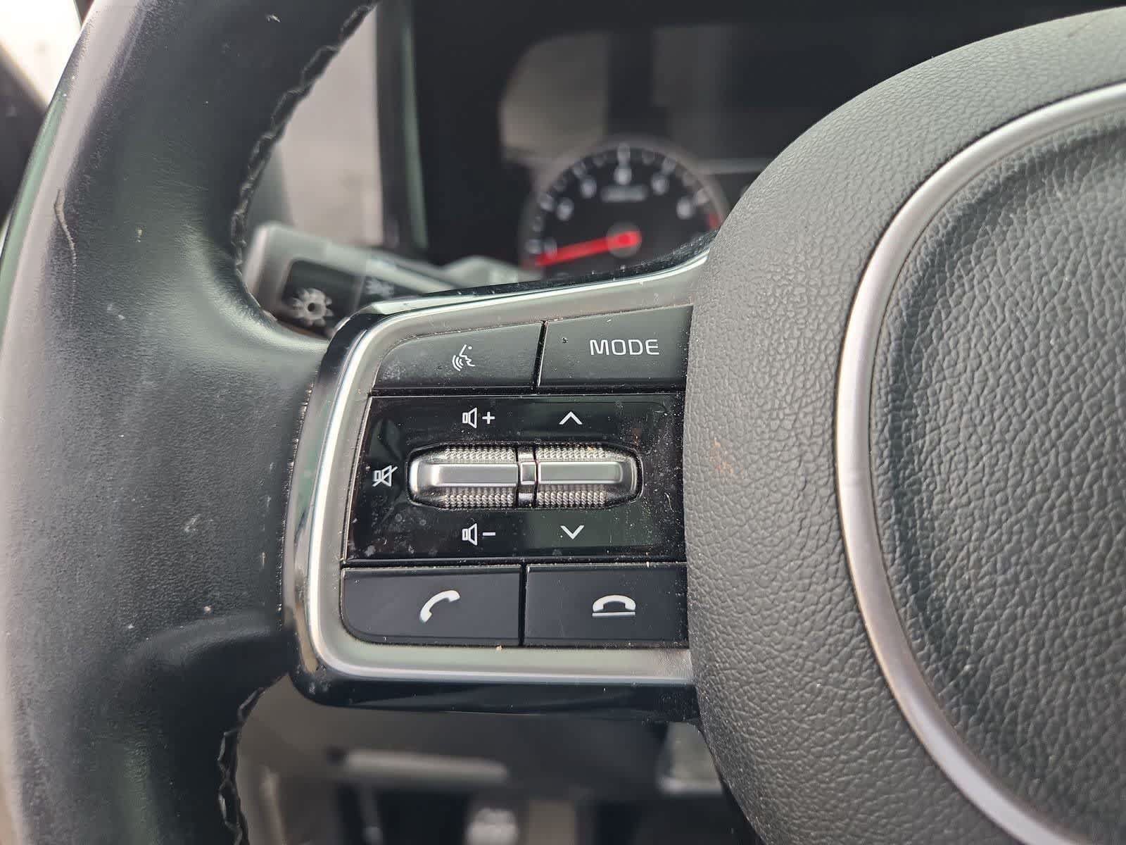 Used 2021 Kia Sorento S w/ Panoramic Sunroof Package FWD image 23