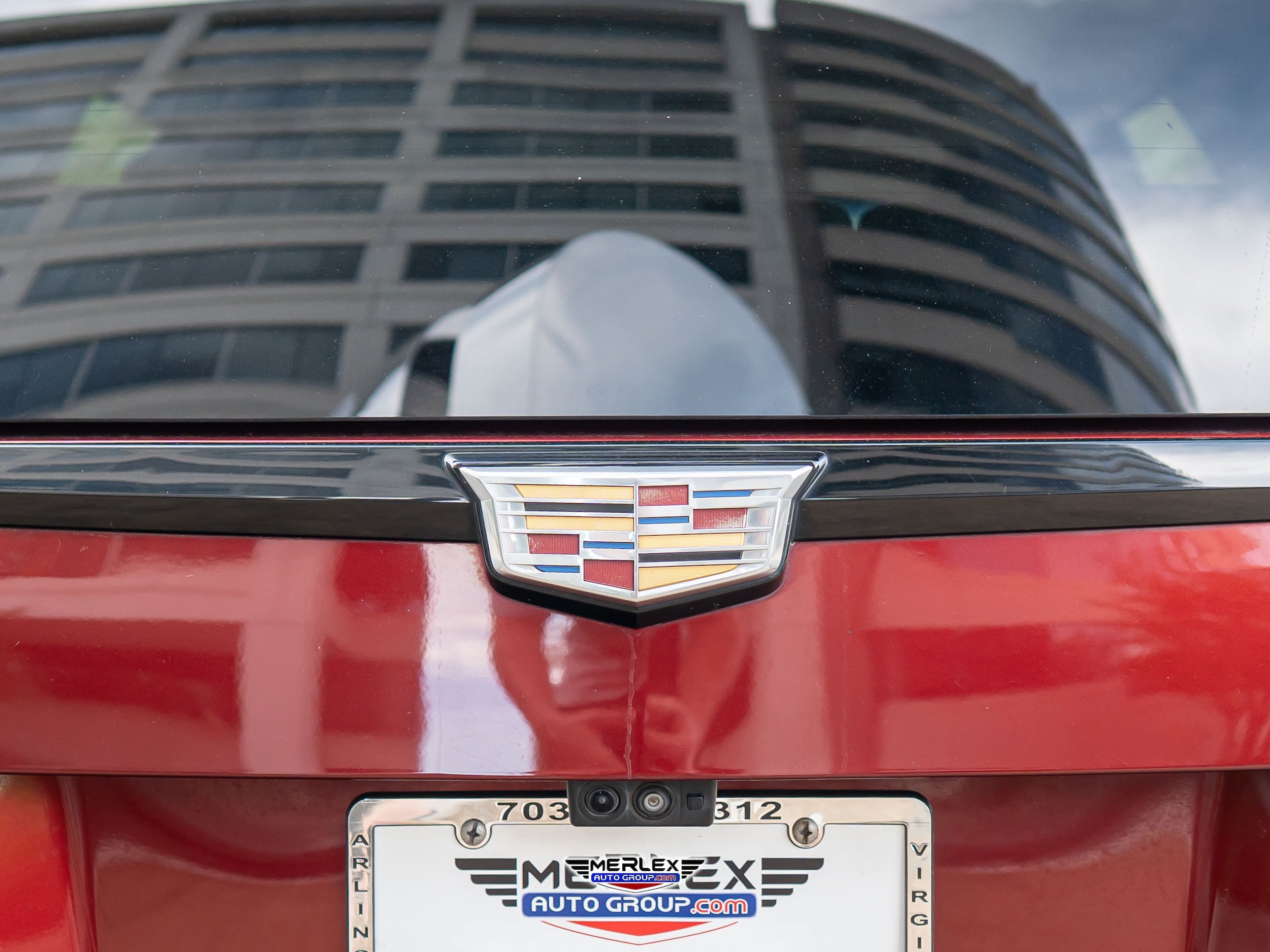 Used 2020 Cadillac Escalade Luxury w/ Escalade Sport Edition AWD/4WD image 47