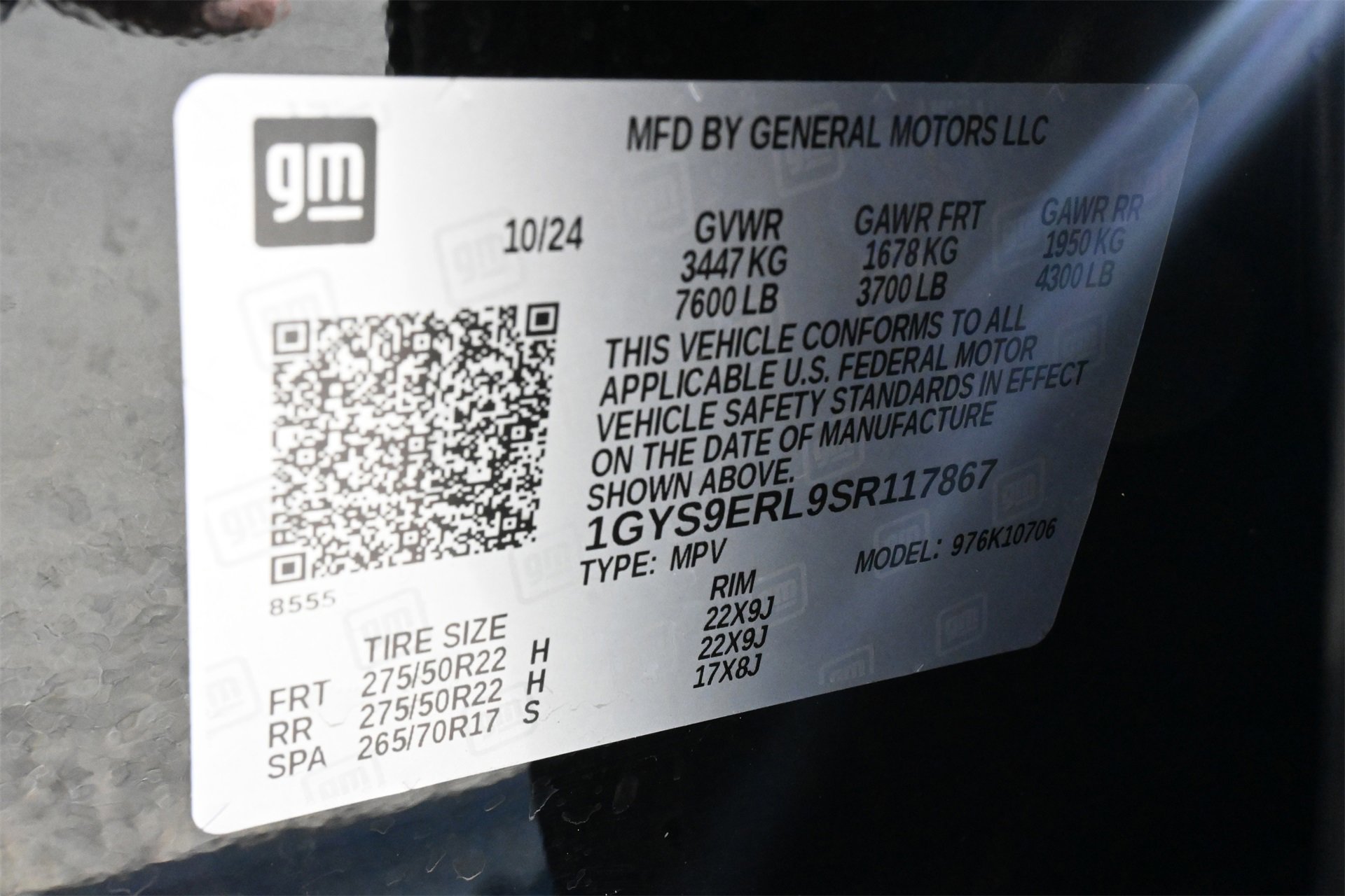 Certified 2025 Cadillac Escalade Sport w/ LPO, Floor Liner Package image 30