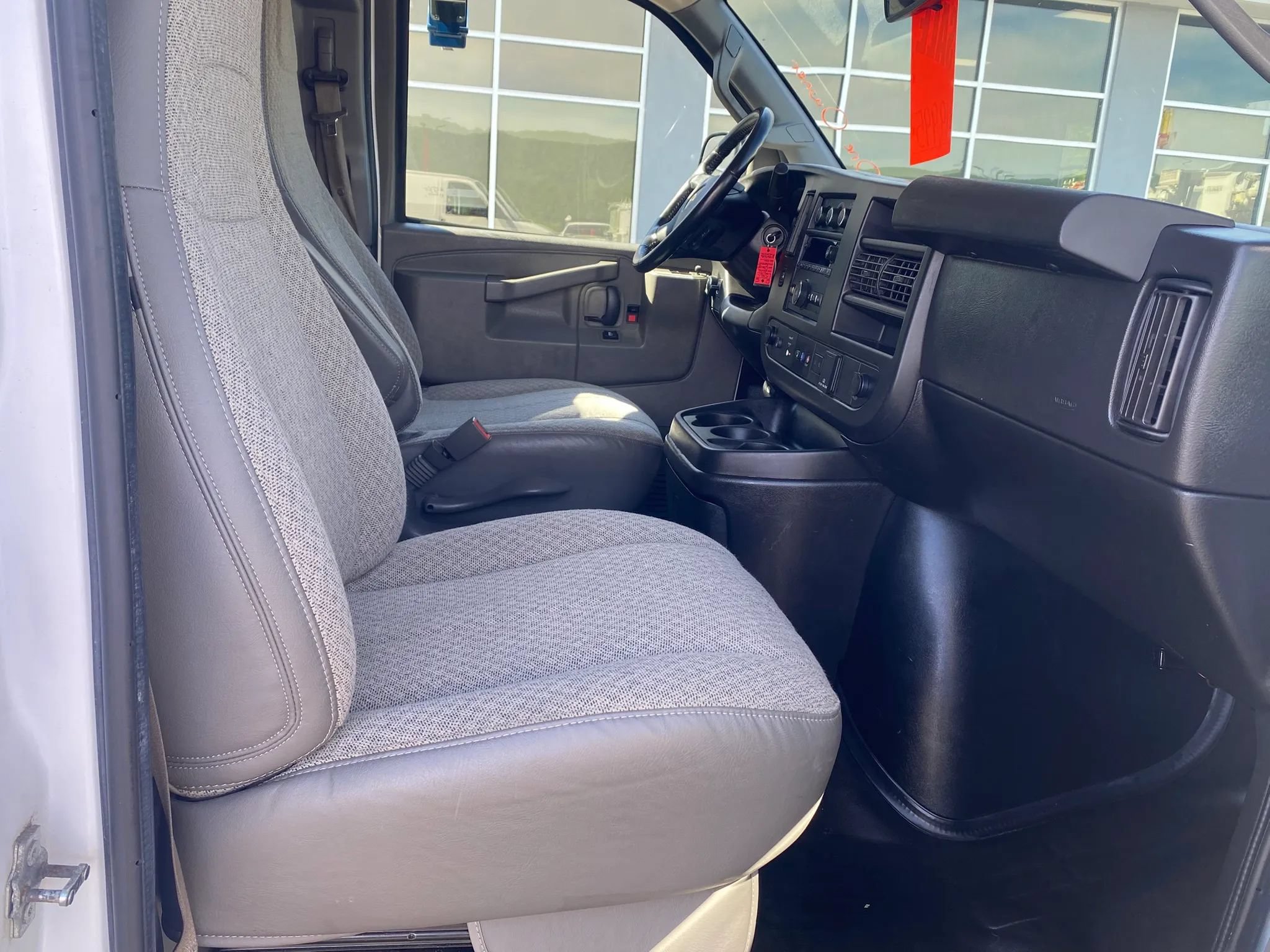 Used 2020 Chevrolet Express 2500 w/ Safety Package RWD image 20