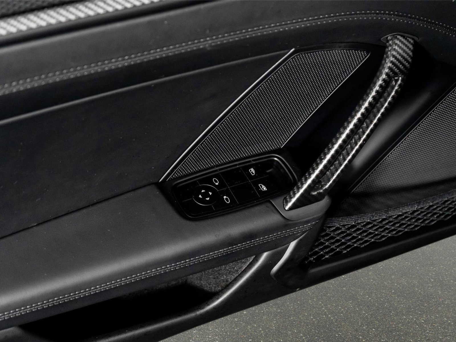 Used 2026 Porsche 911 GT3 w/ Lightweight Package In Black image 48