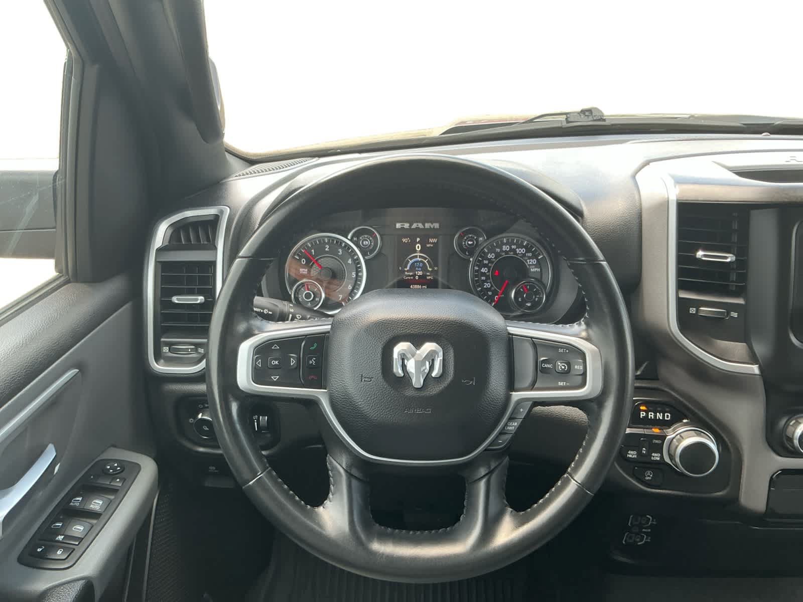 Used 2023 RAM 1500 Big Horn AWD/4WD image 12