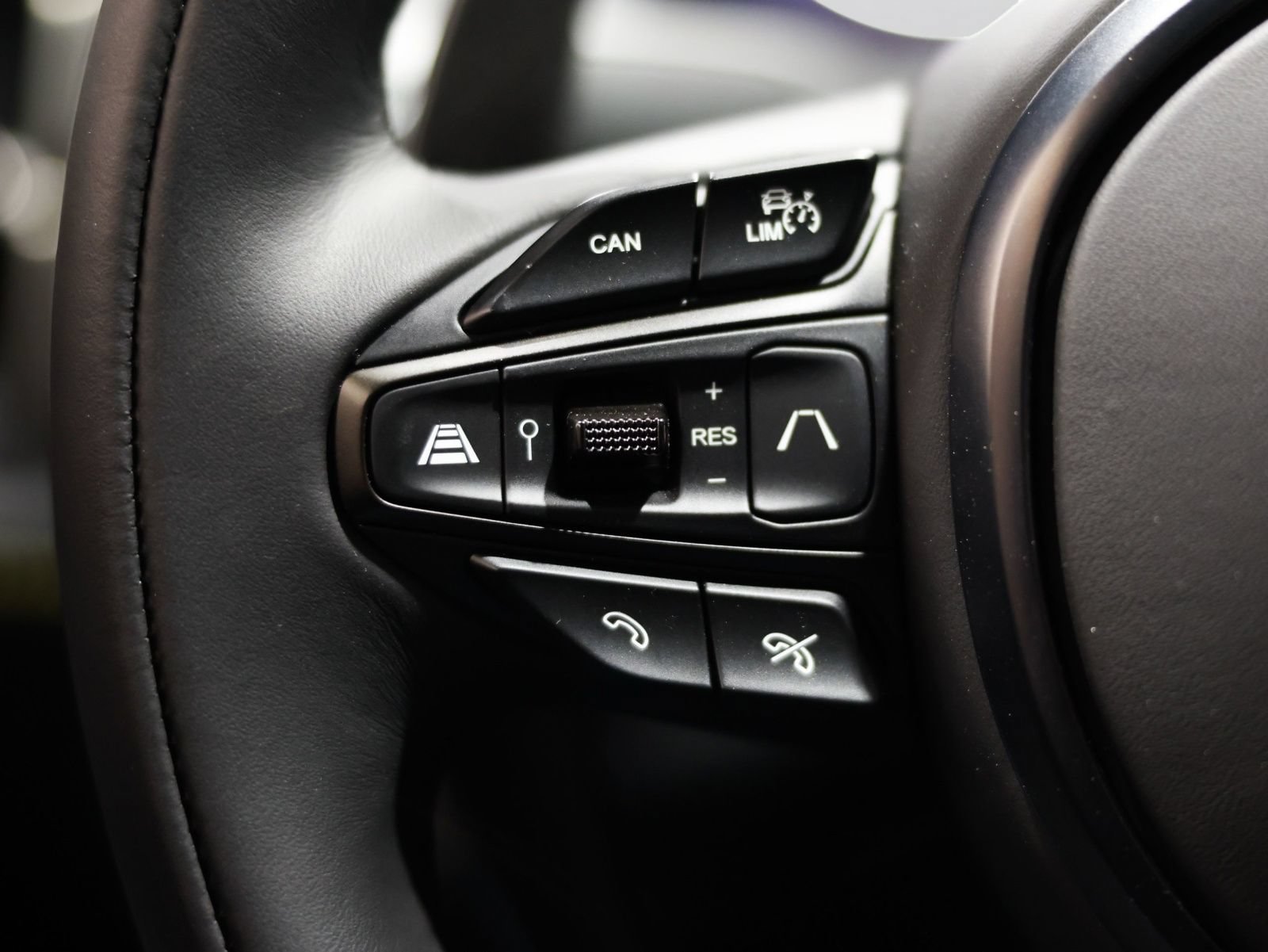 Used 2024 Aston Martin DBX 707 AWD/4WD image 53