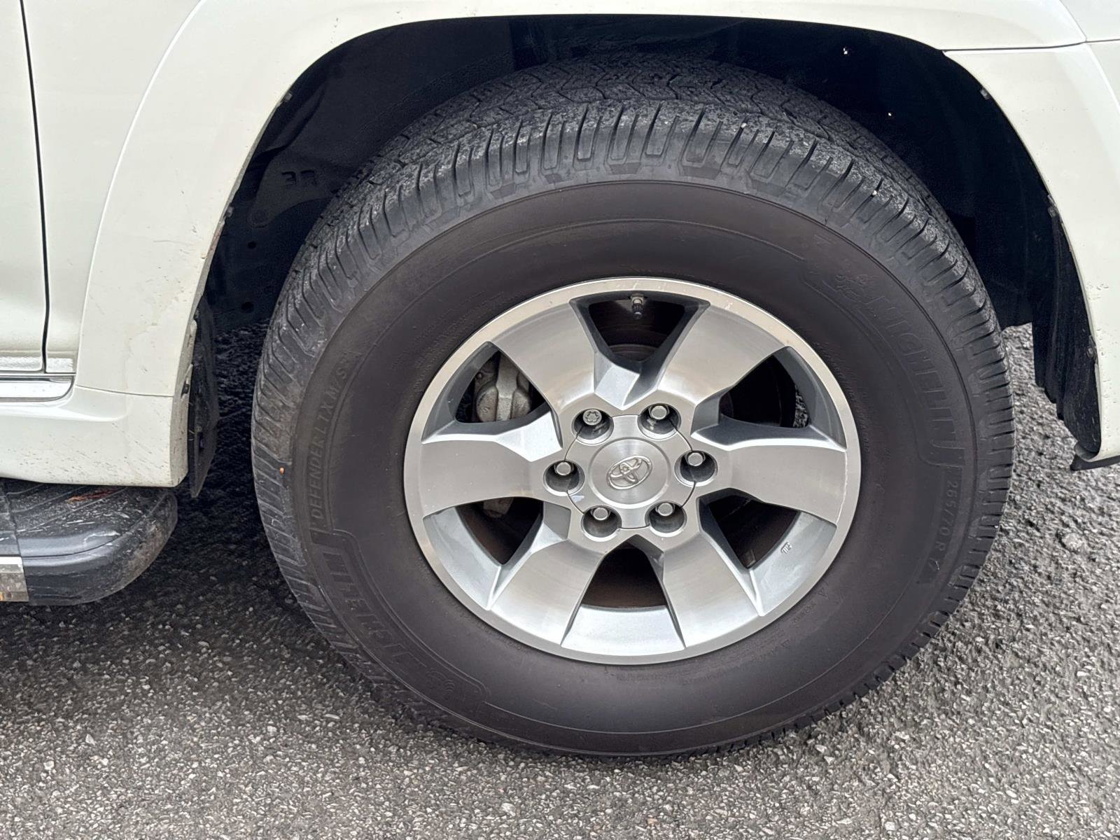 Used 2013 Toyota 4Runner SR5 image 10