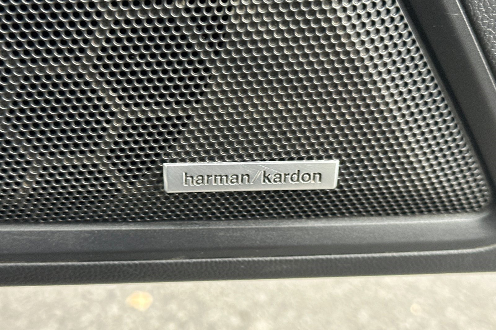 Used 2020 Subaru Outback Touring w/ Popular Package #2 image 24