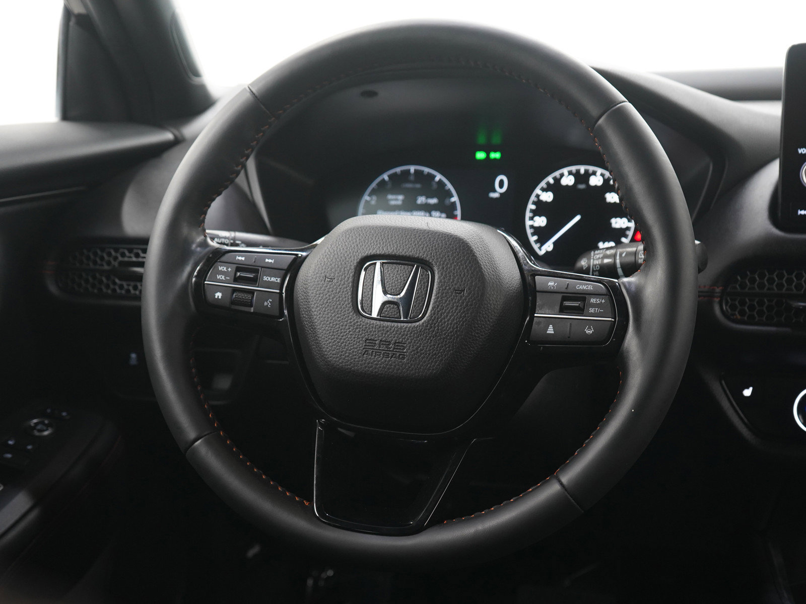 Used 2025 Honda HR-V Sport image 14