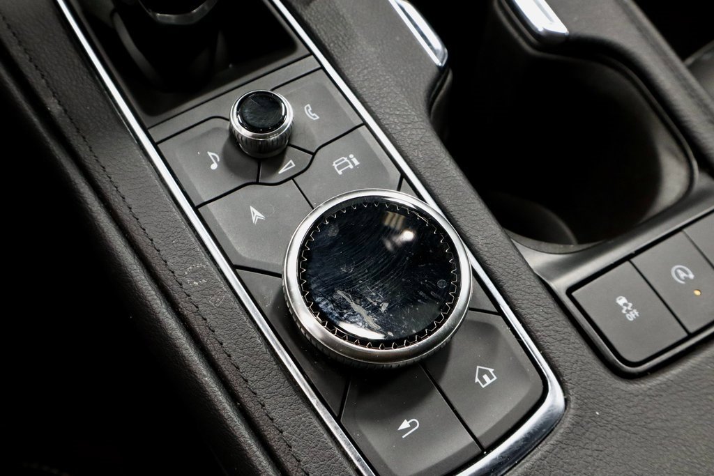 Used 2025 Cadillac XT4 Premium Luxury w/ Cold Weather Package image 34