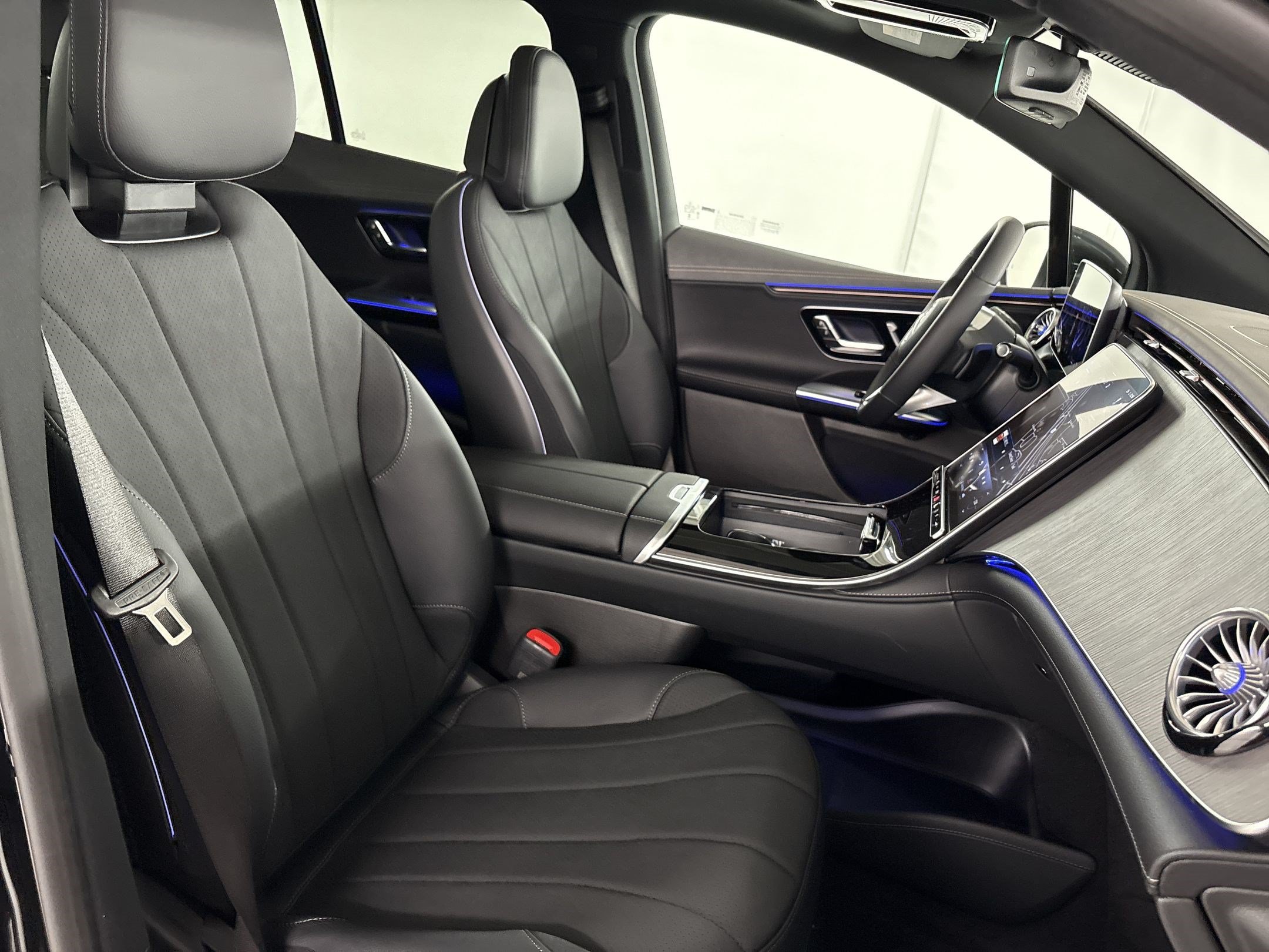 New 2026 Mercedes-Benz EQE 320+ SUV image 30
