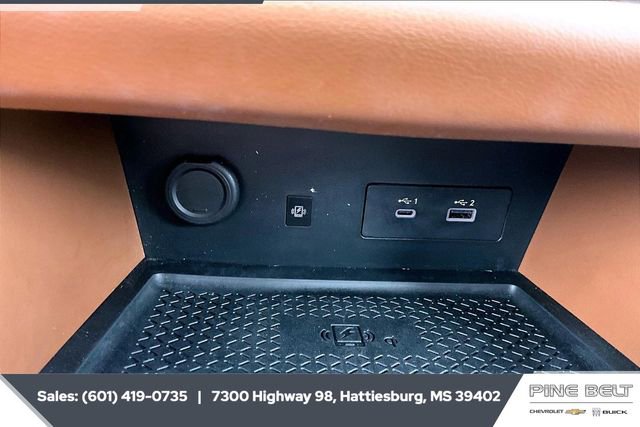 Used 2023 Nissan Pathfinder Platinum w/ Cargo Package image 23