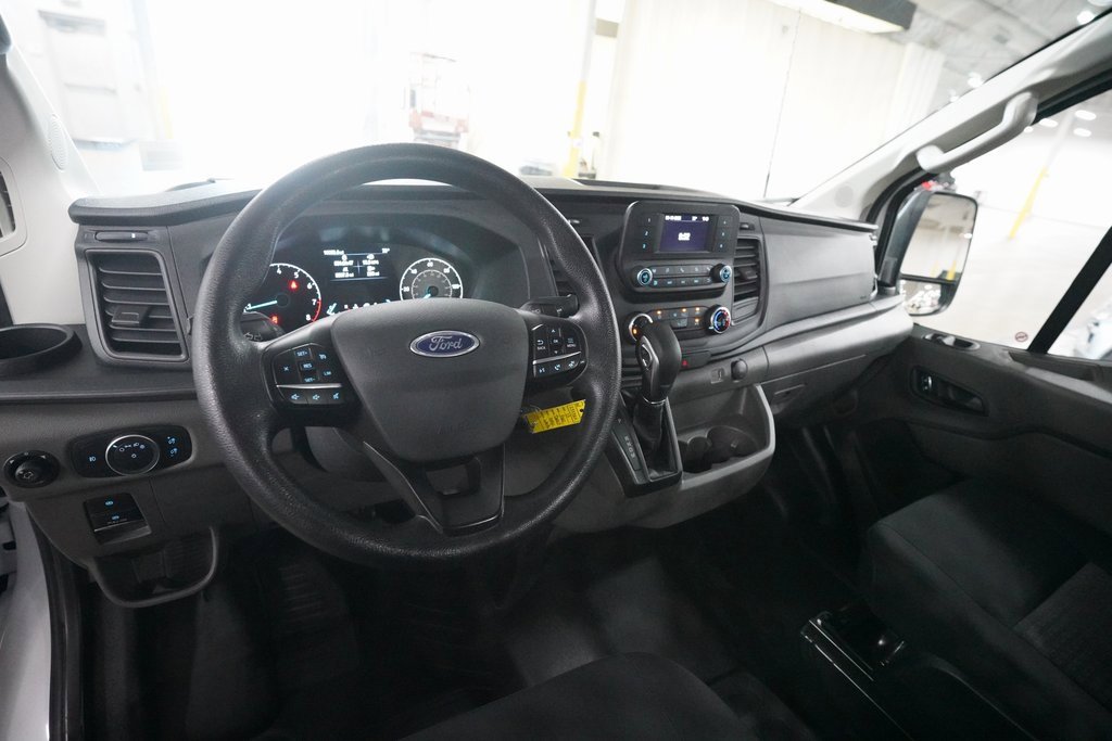 Used 2023 Ford Transit 250 Low Roof AWD w/ Exterior Upgrade Package image 5