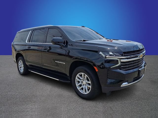 Used 2023 Chevrolet Suburban LT RWD image 2