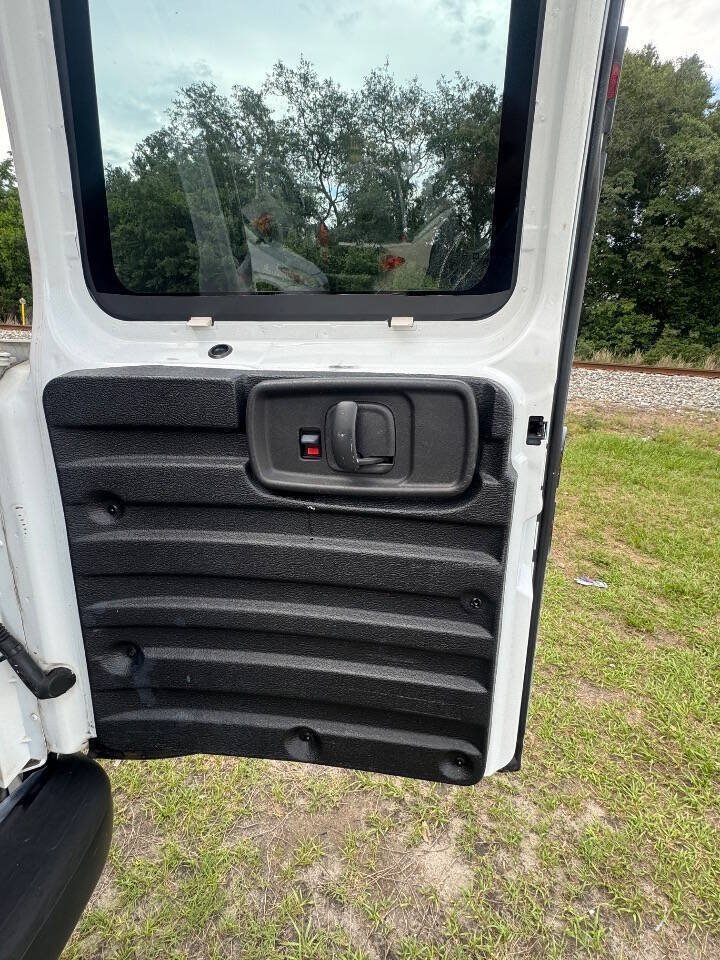 Used 2003 Chevrolet Express 3500 Extended RWD image 16