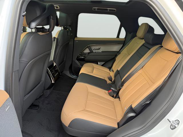 New 2026 Land Rover Range Rover Sport Dynamic SE AWD/4WD image 29