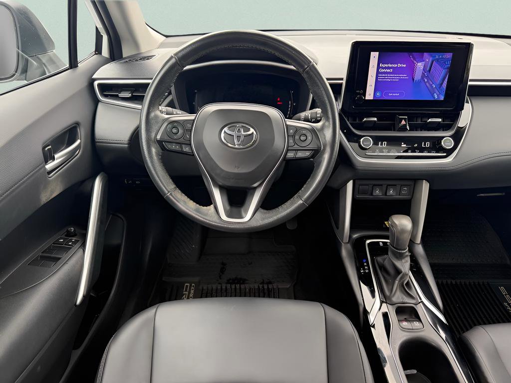 Used 2023 Toyota Corolla Cross XLE w/ Convenience Package AWD/4WD image 21