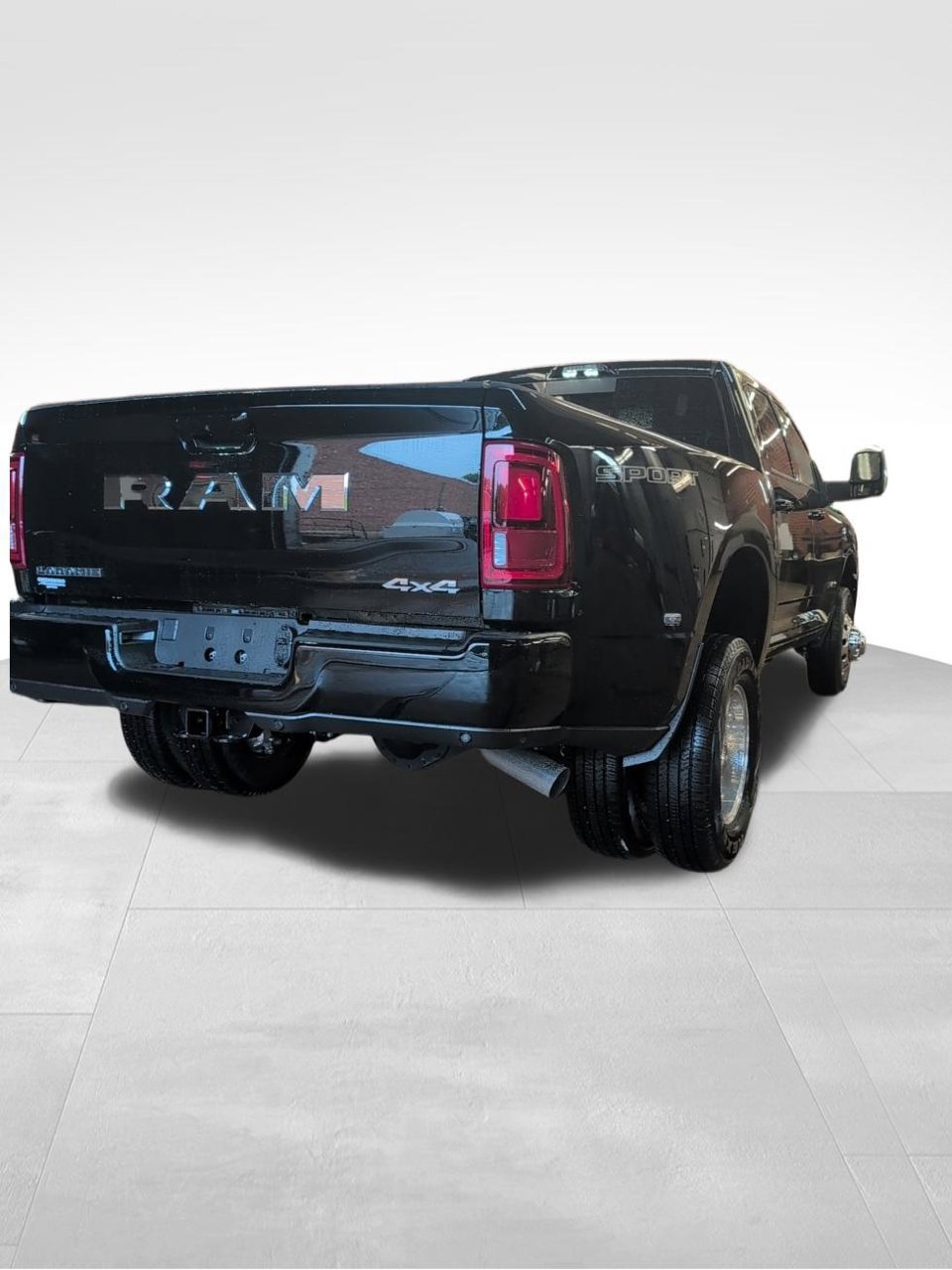 New 2026 RAM 3500 Laramie w/ Sport Appearance Package AWD/4WD image 9