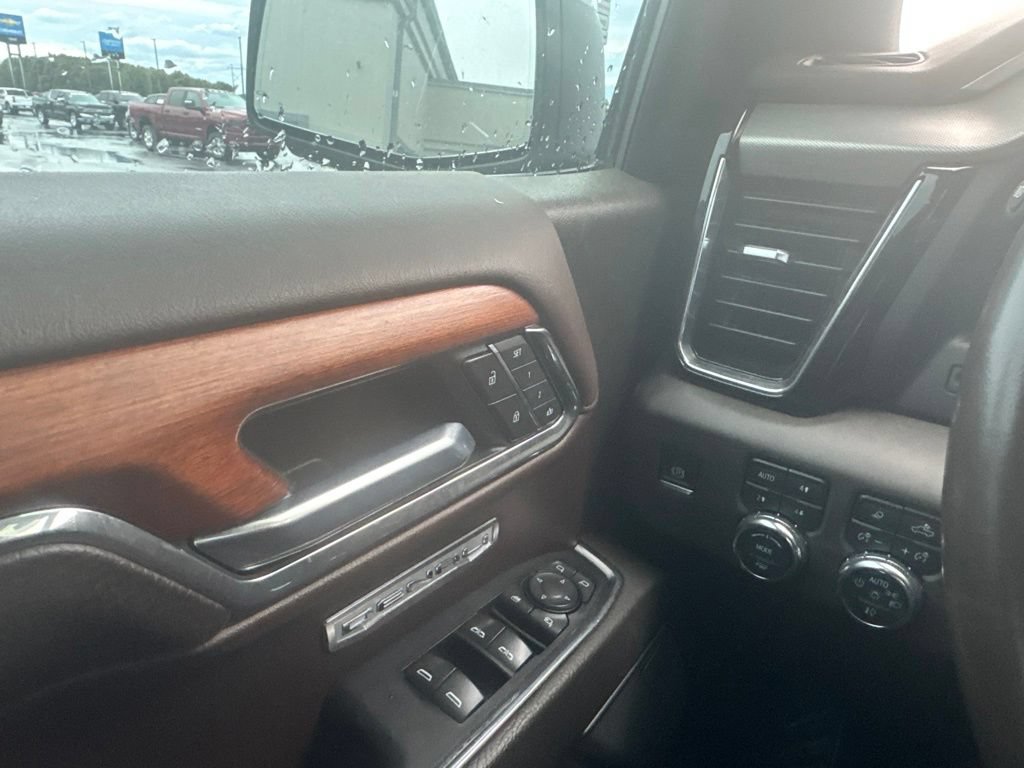 Used 2022 GMC Sierra 1500 Denali AWD/4WD image 19
