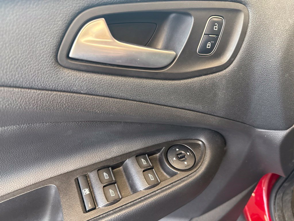 Used 2017 Ford Escape SE AWD/4WD image 14