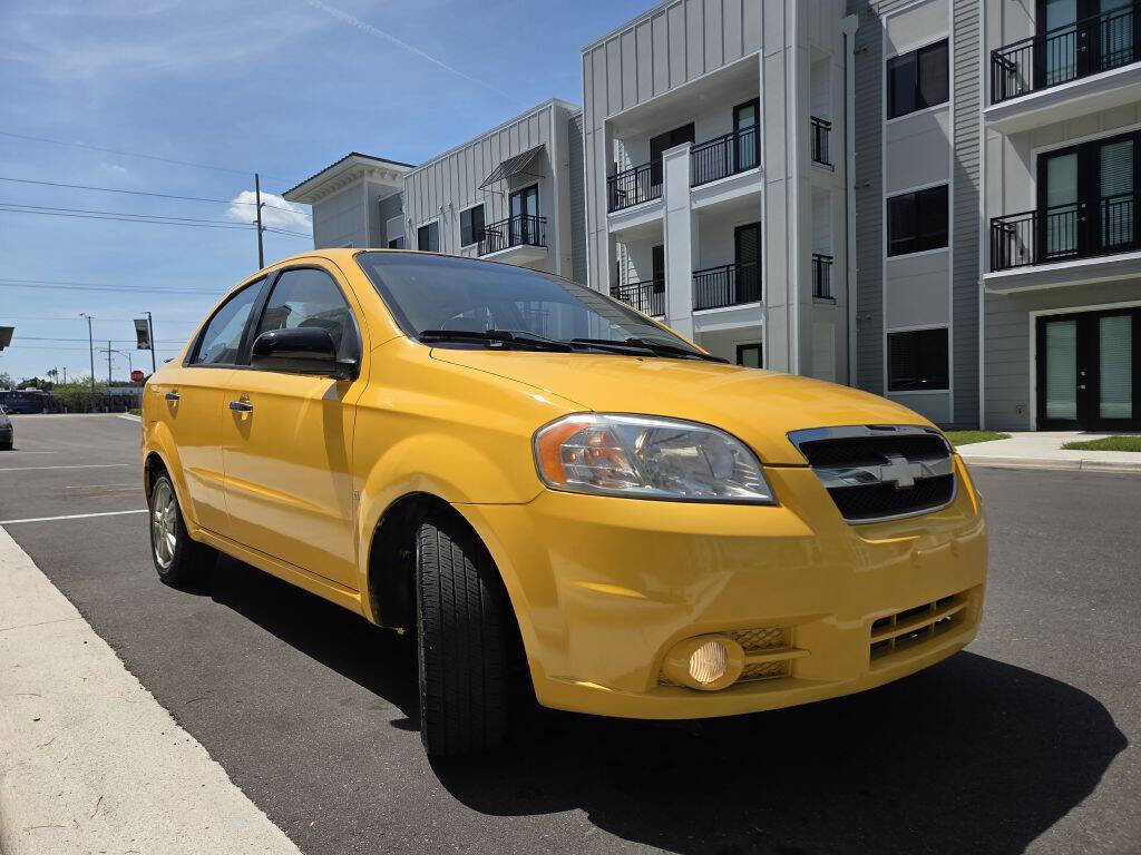 Used 2009 Chevrolet Aveo LT FWD image 4