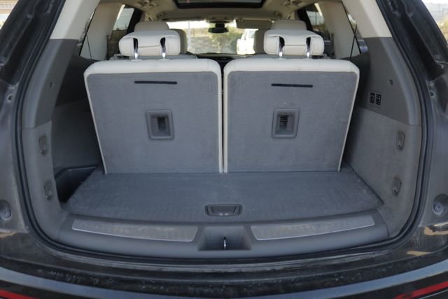 Used 2021 Cadillac XT6 Premium Luxury w/ LPO, Floor Liner Package image 32