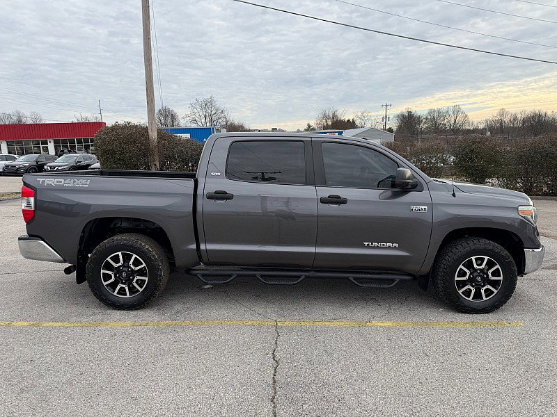 Used 2018 Toyota Tundra SR5 w/ TRD Off Road Package image 10