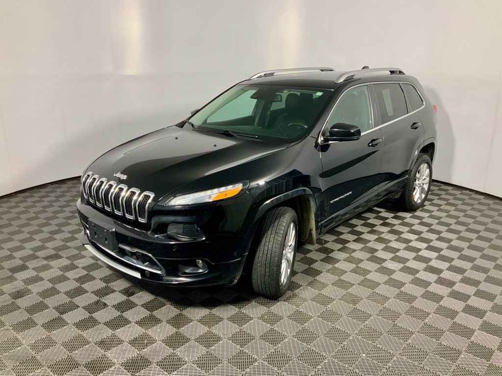 Used 2018 Jeep Cherokee Overland w/ Technology Group AWD/4WD image 8