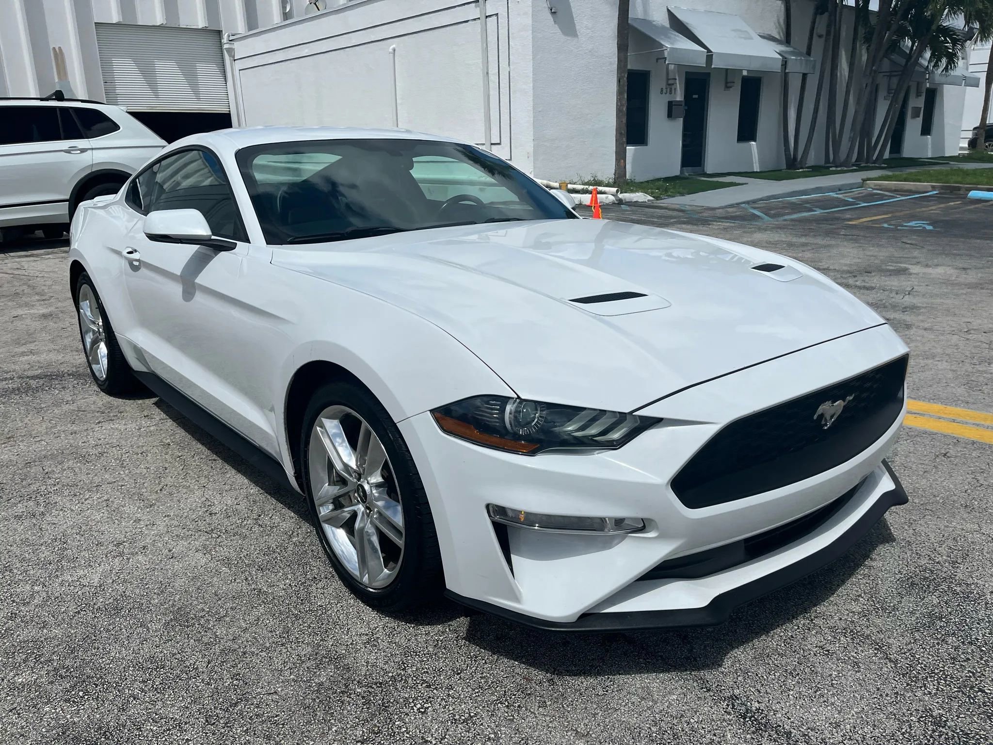 Used 2020 Ford Mustang Premium image 1
