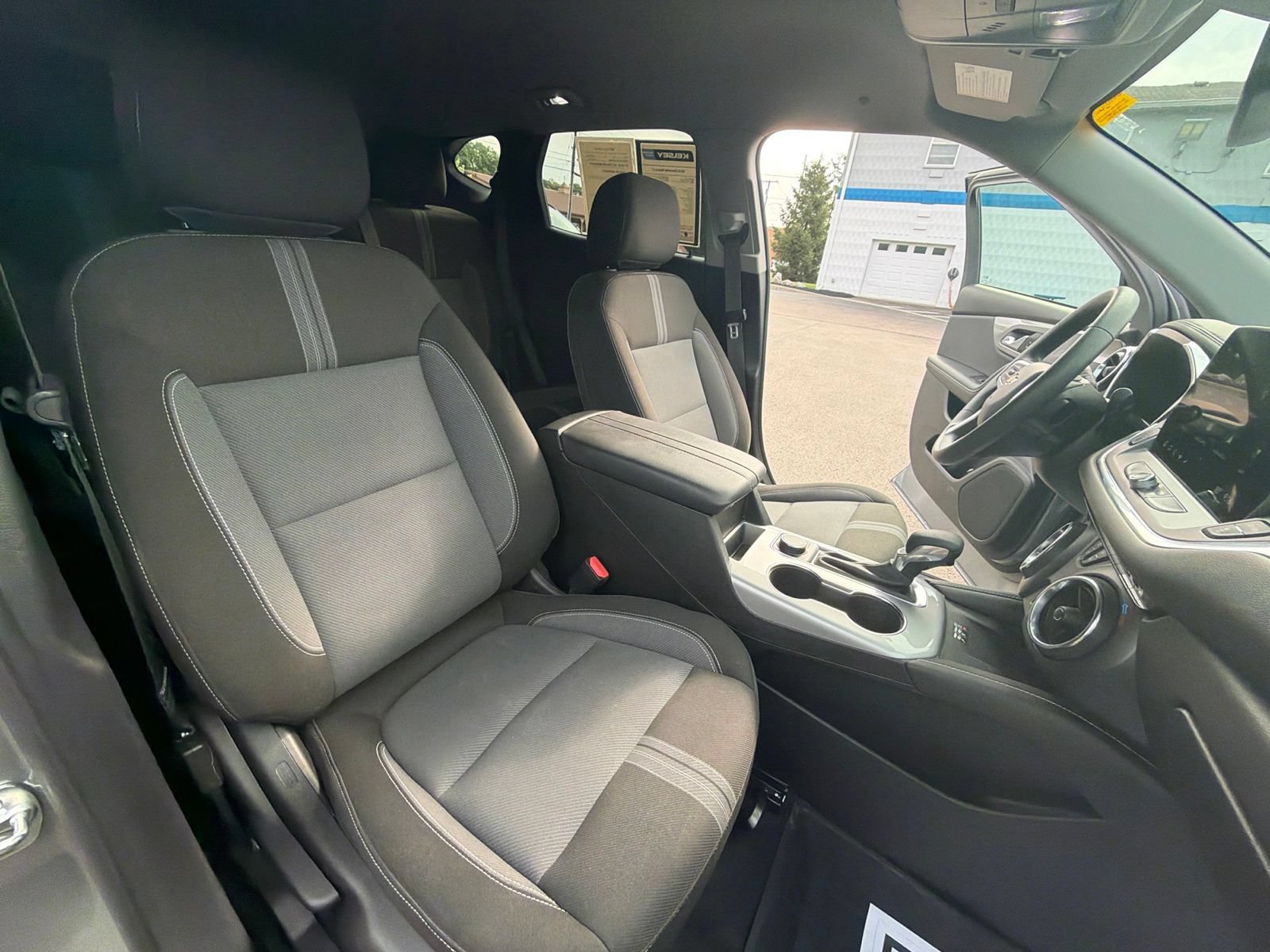 Used 2023 Chevrolet Blazer LT w/ Convenience Package FWD image 28