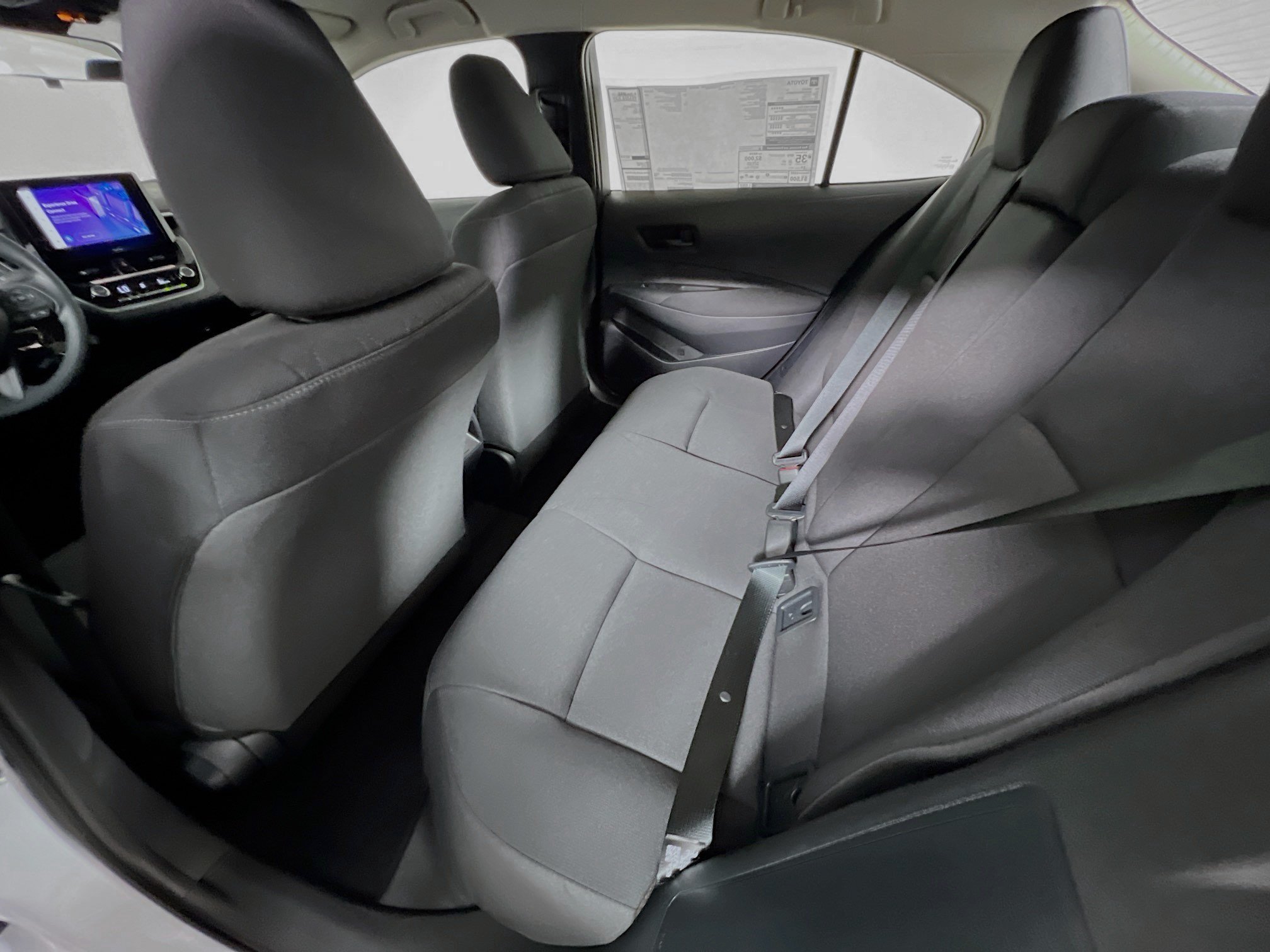 Used 2025 Toyota Corolla LE FWD image 28