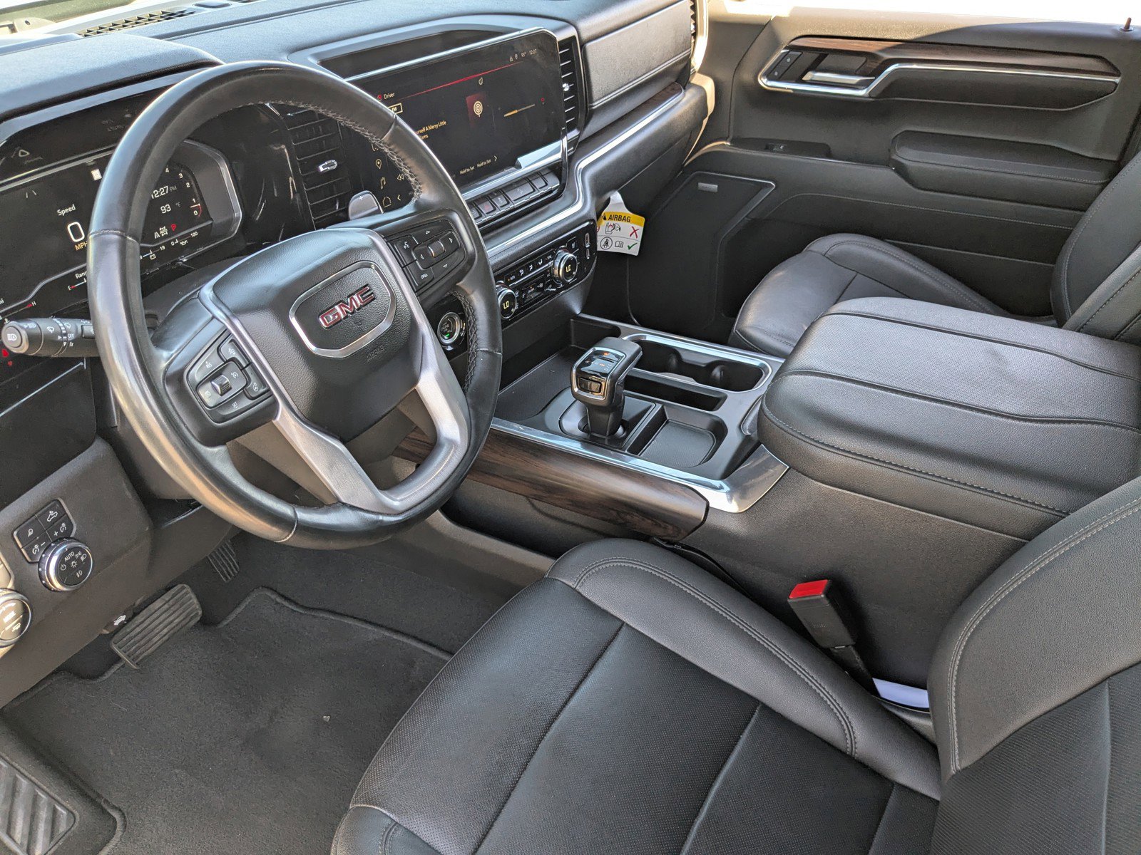 Used 2023 GMC Sierra 1500 SLT w/ SLT Premium Package image 17