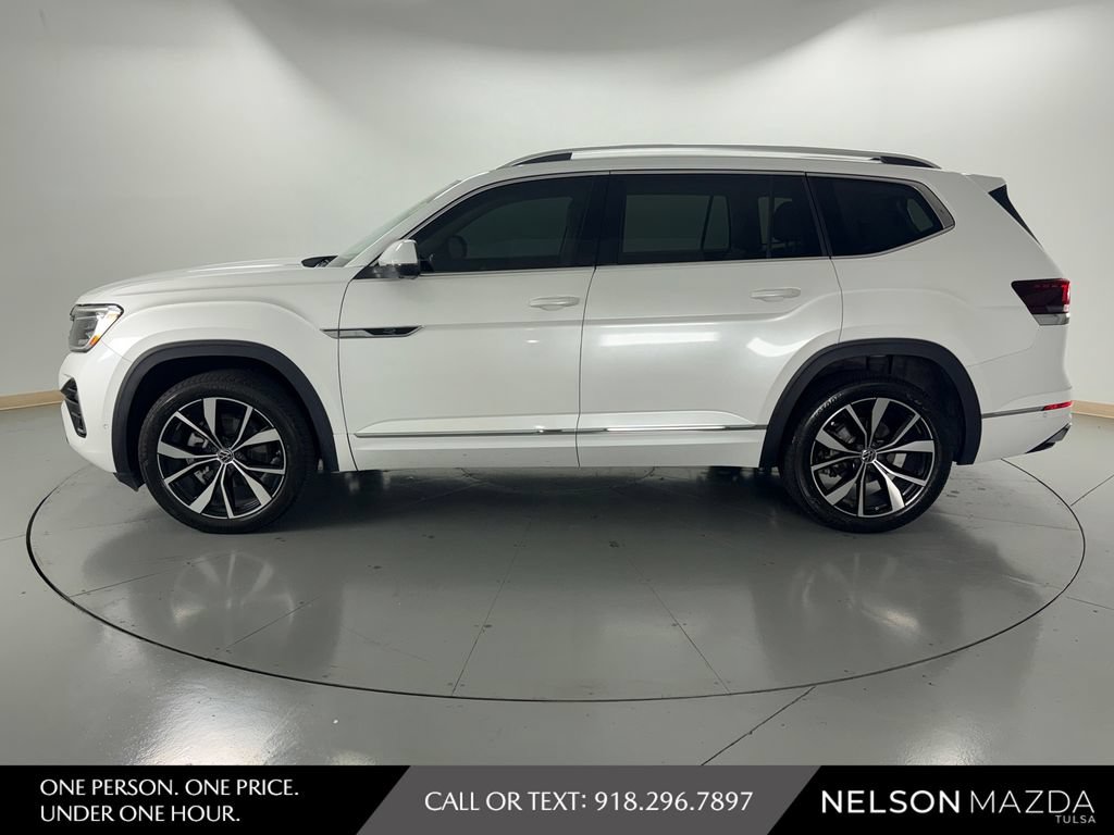 Used 2024 Volkswagen Atlas SEL Premium R-Line AWD/4WD image 9