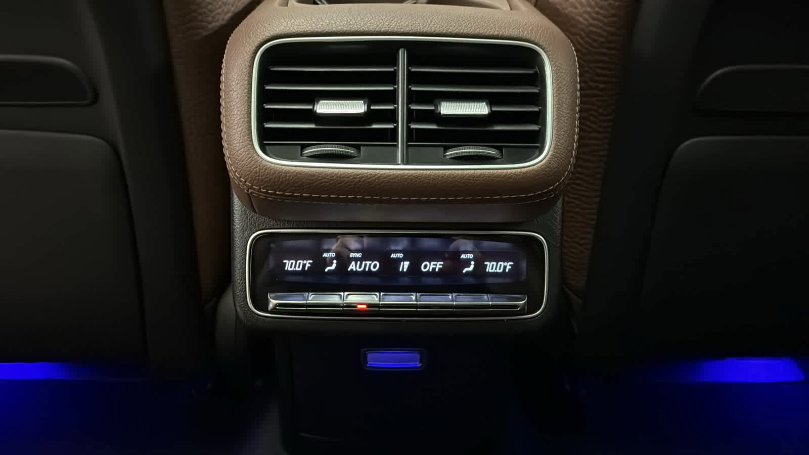 Used 2024 Mercedes-Benz GLS 580 4MATIC image 31